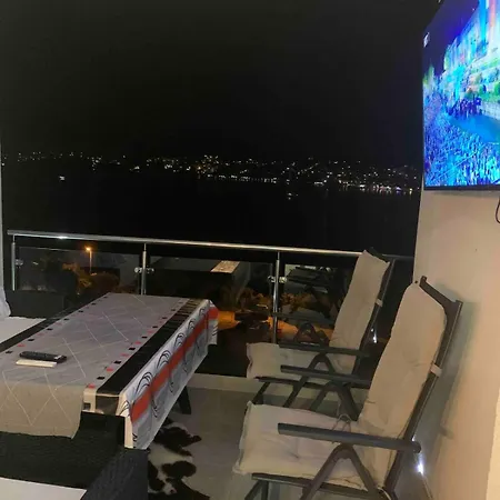 Seaesta Holiday-Luxury Seaview Апартаменты *